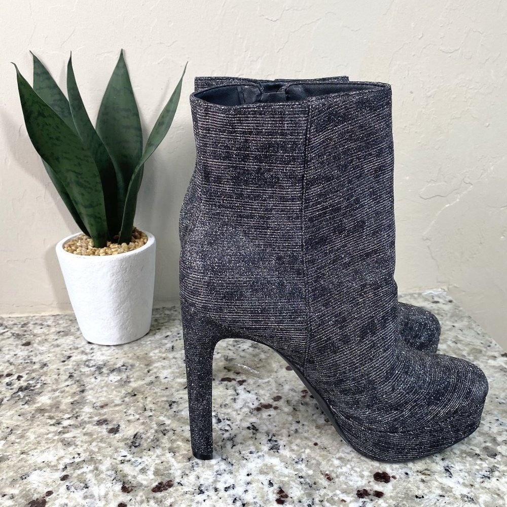 GUESS Womens Silver Metallic Shimmer Platform Stiletto Ankle Boots Size 9M‎